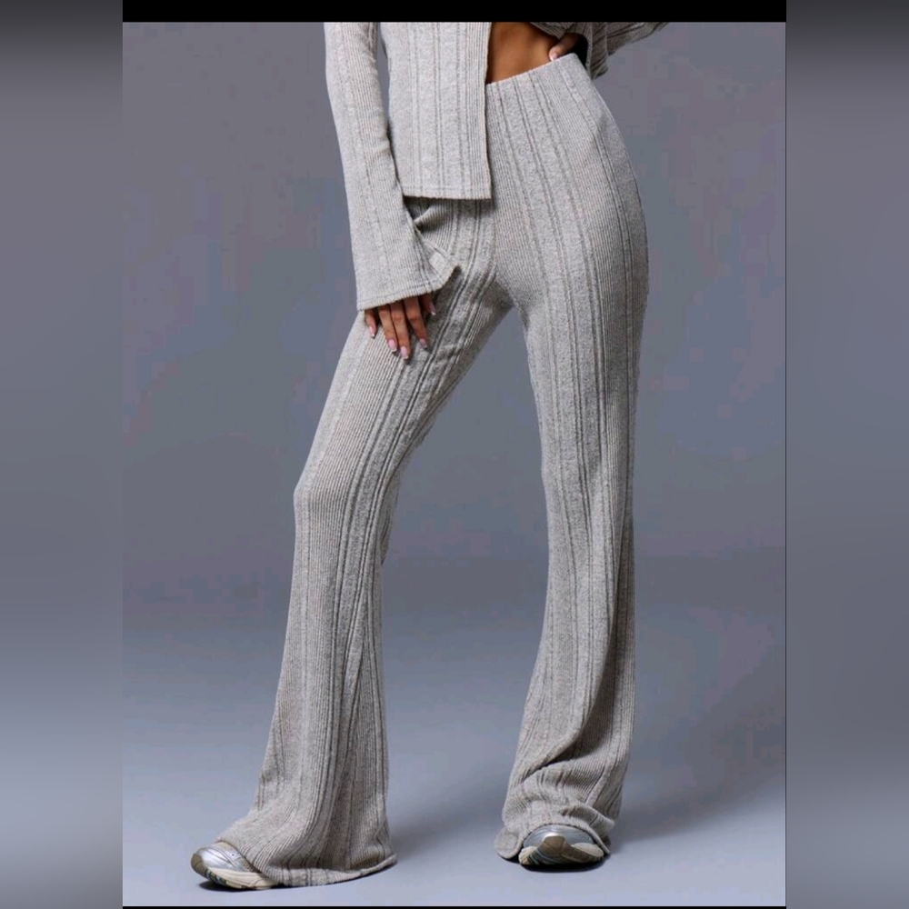 MUSERA High Waisted Knit Ribbed Flared Trousers - NWT
